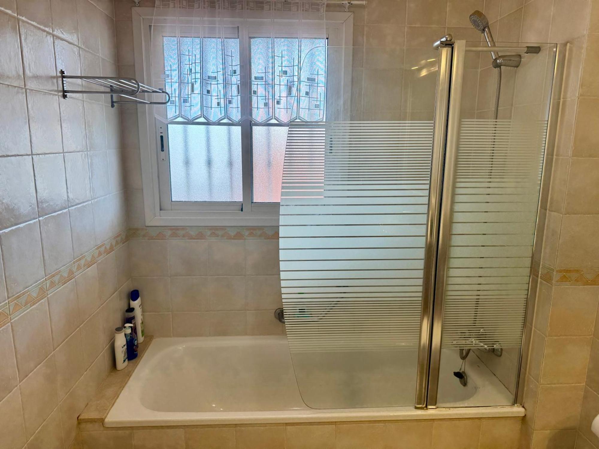 Prime Americas Getaway - With Huge Private Terrace & Pool Access * Los Cristianos (Tenerife)